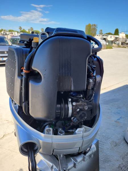 VENTE MOTEUR HORS BORD 150CV HONDA VTEC 4 TEMPS INJECTION ARBRE LONG