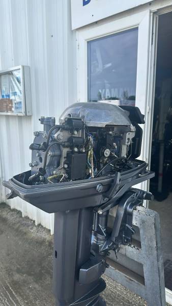 a vendre moteur bateau aux alentours de Hyeres