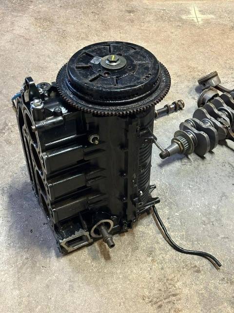 vilebrequin bielle pistons et arbre à cames SUZUKI 4 TEMPS