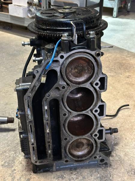 vilebrequin bielle pistons et arbre à cames SUZUKI 4 TEMPS