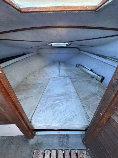 A vendre bateau d'occasion à rénover Hyères proche Toulon