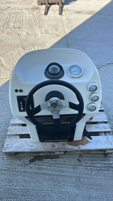 Console médium pour bateau