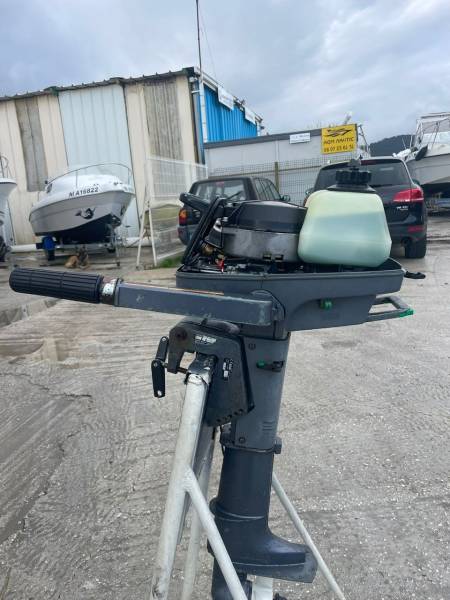 moteur hors-bord Yamaha 3cv malta 2 temps arbre court