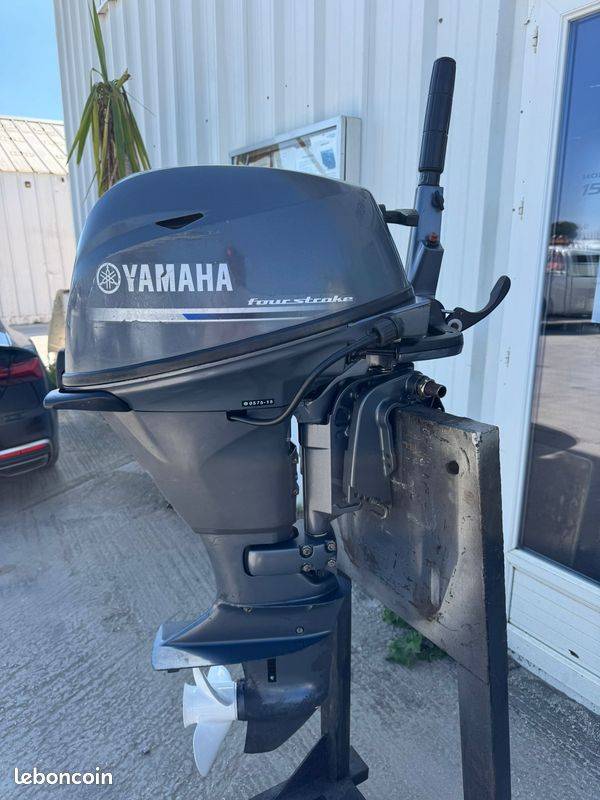 MOTEUR YAMAHA
