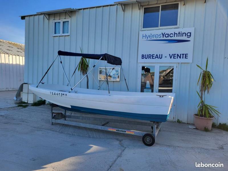 FUN YAK 450 – L’Allié Idéal pour une Navigation Simple, Économique et Modulable