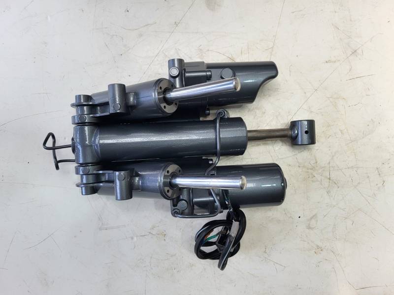 TRIM YAMAHA 300 350 4 TEMPS POUR MOTEUR HORS BORD DE BATEAU