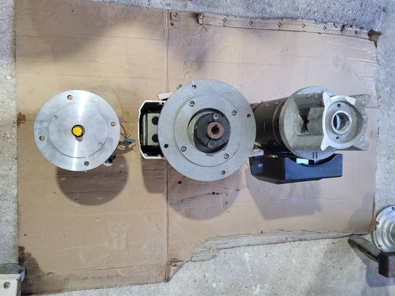 moteurs propulsion d'étrave Quick 12v Leomar 24v Max Poxer 24v