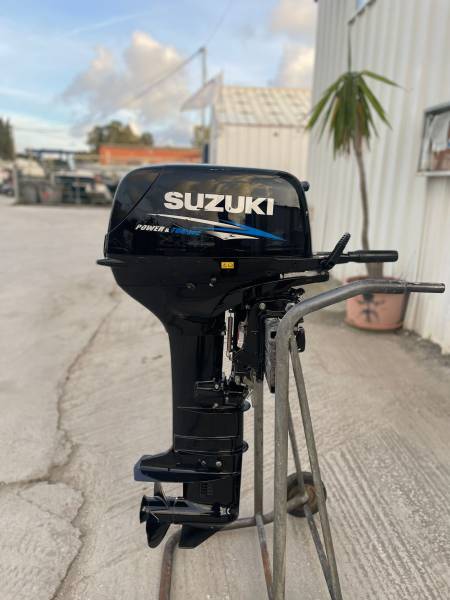 MOTEUR hors-bord 30 cv suzuki 2 temps arbre long barre franche 2018