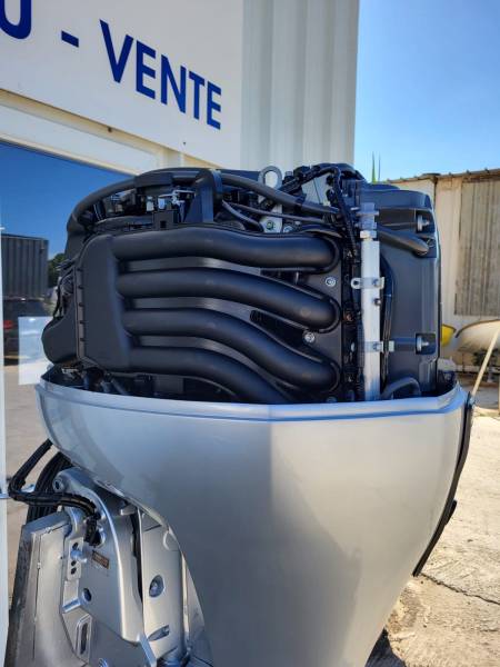 VENTE MOTEUR HORS BORD 150CV HONDA VTEC 4 TEMPS INJECTION ARBRE LONG