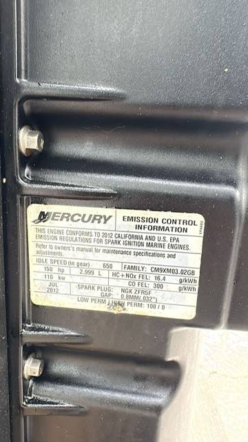 moteur mercury 150cv efi 4 temps arbre extra long 2012 à réparer aux alentour de Toulon