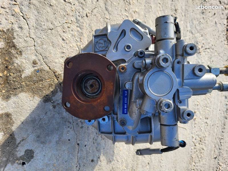 Inverseur Volvo Penta HS 25 AE – Pièce d’Exception pour Performance et Fiabilité