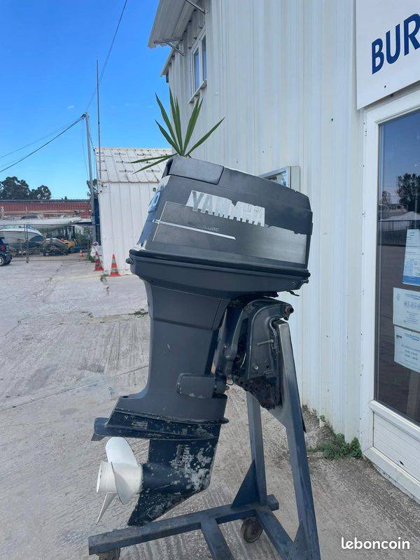 Yamaha 90cv 2 temps arbre long 3 cylindres