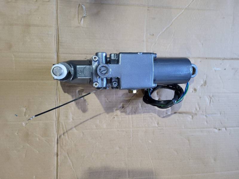 TRIM YAMAHA 100 115 130 CV 4 TEMPS POUR MOTEUR HORS BORD