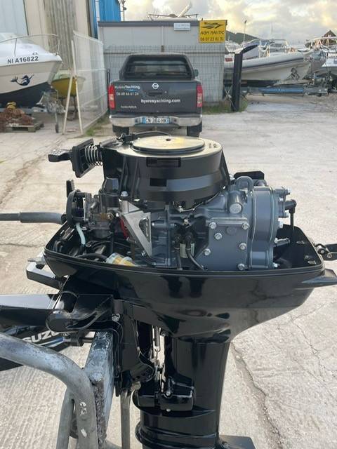 MOTEUR hors-bord 30 cv suzuki 2 temps arbre long barre franche 2018