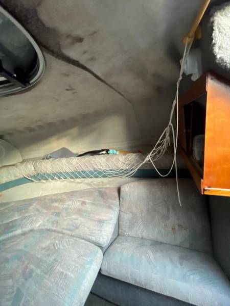 Bateau coque Fourwinns Sundowner 195 Hyères proche Toulon var