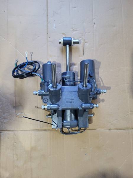 TRIM YAMAHA 75 90 CV 2 TEMPS NEUF