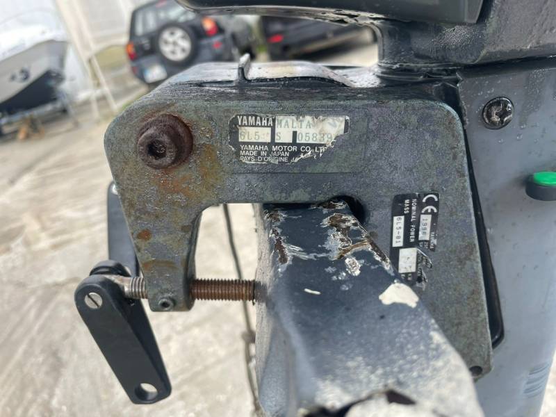 moteur hors-bord Yamaha 3cv malta 2 temps arbre court