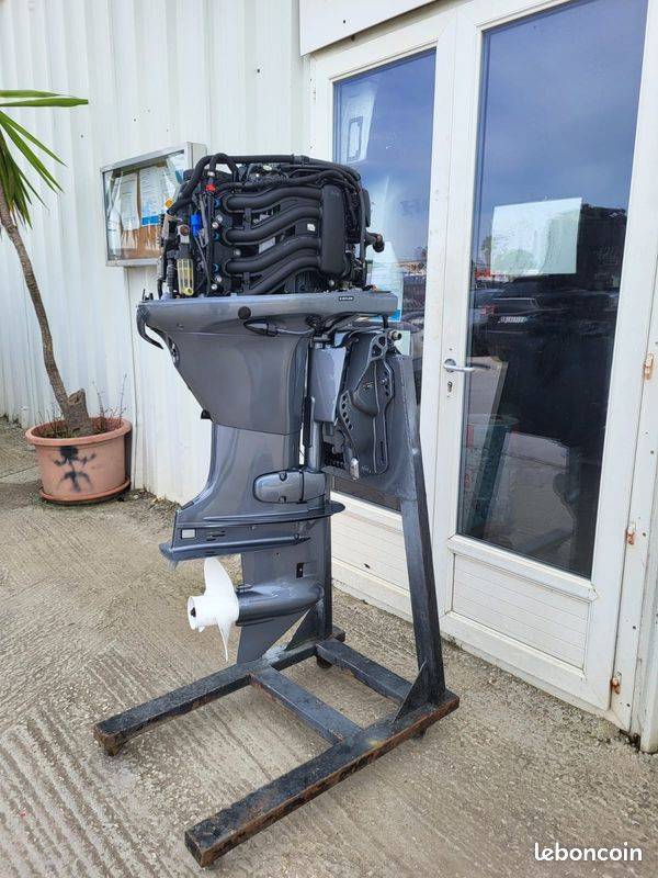 MOTEUR HORS-BORD 50 CV YAMAHA 4T INJECTION ARBRE LONG 504h