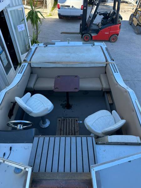 A vendre bateau d'occasion à rénover Hyères proche Toulon