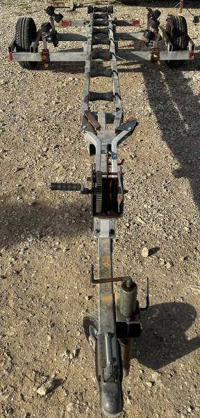 Chariot de mise a l'eau pour bateau proche de Toulon