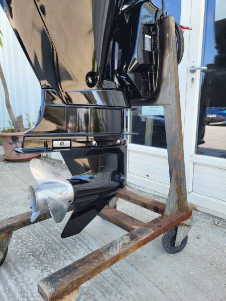 VENTE MOTEUR HORS BORD 150CV MERCURY EFI XL 4 TEMPS PROCHE DE TOULON