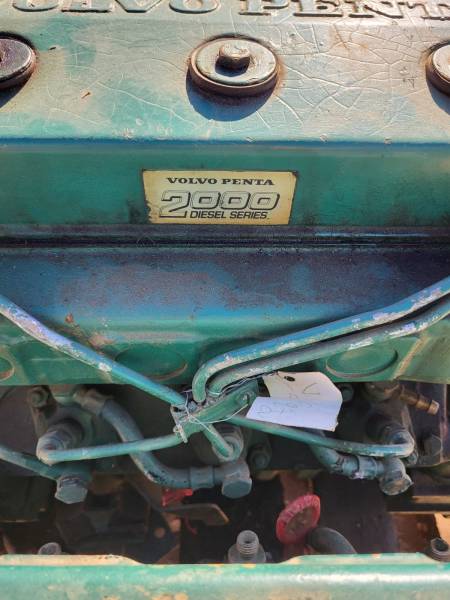 moteur volvo penta 2000 année 2003 27cv 4 cylindres