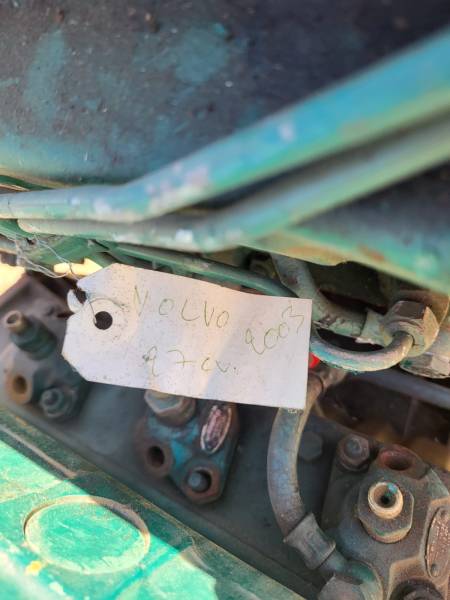 moteur volvo penta 2000 année 2003 27cv 4 cylindres