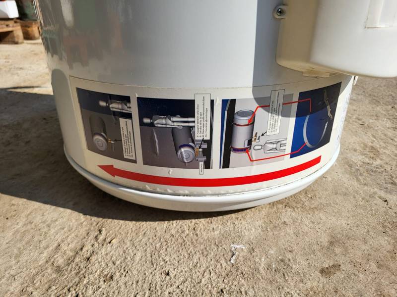 Chauffe-eau électrique blindé horizontal mural 75L CHAUFFEO raccordements dessous - ATLANTIC - 023107