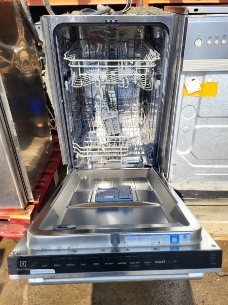 Lave-vaisselle intégré de 18 po. Avec commandes IQ-Touch (EIDW1815US)