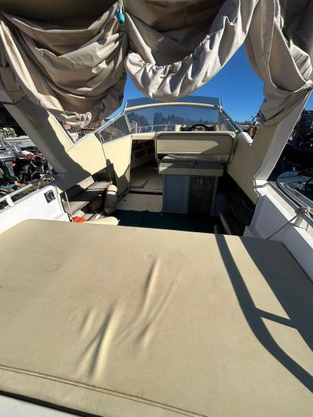 Bateau RIO 6.5m année 1994 équipé volvo penta 150 cv turbo