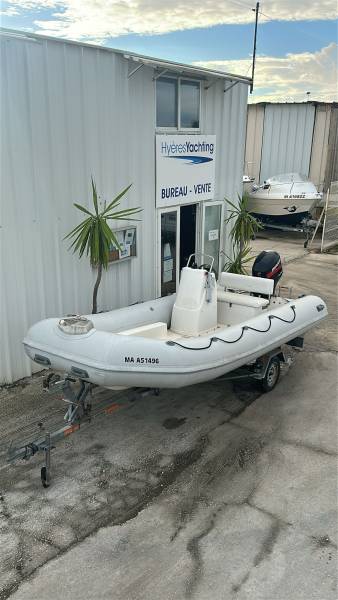 BATEAU SEMI RIGIDE BOMBARD 2007