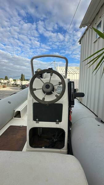 BATEAU SEMI RIGIDE BOMBARD 2007