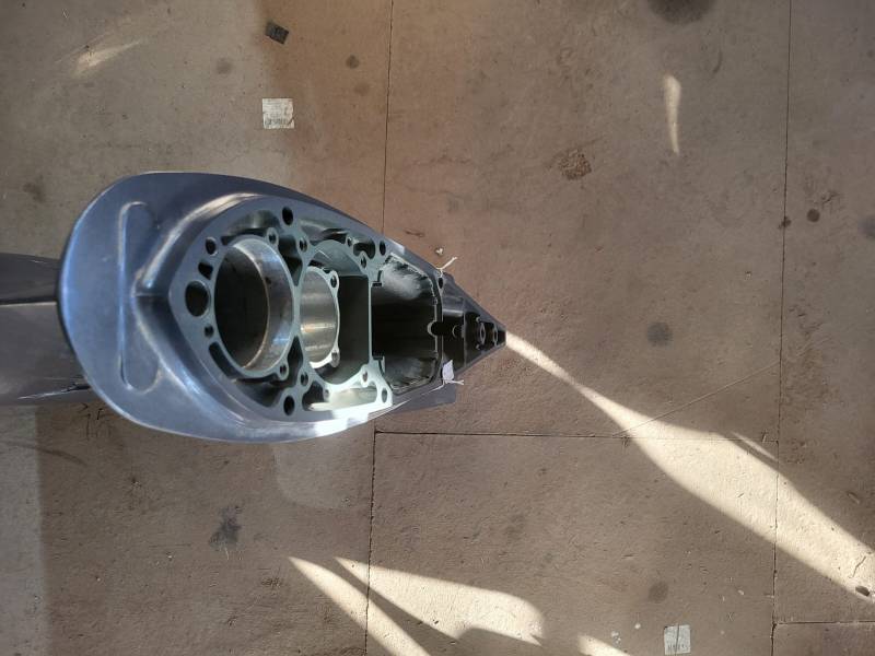 fut d'embase f250 yamaha 4temps 3.3l