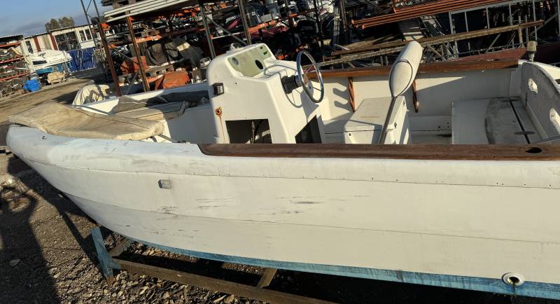 Bateau occasion a vendre Open CAPELI 17 à finir