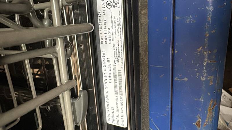 Lave-vaisselle intégré de 18 po. Avec commandes IQ-Touch (EIDW1815US)