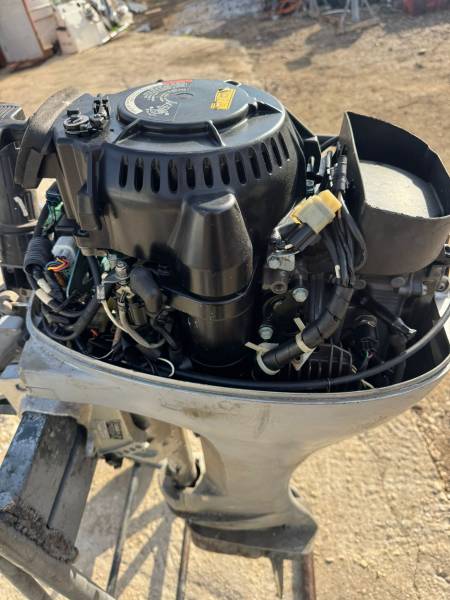 MOTEUR 8CV HONDA 4 TEMPS ARBRE LONG A REMETTRE EN ETAT