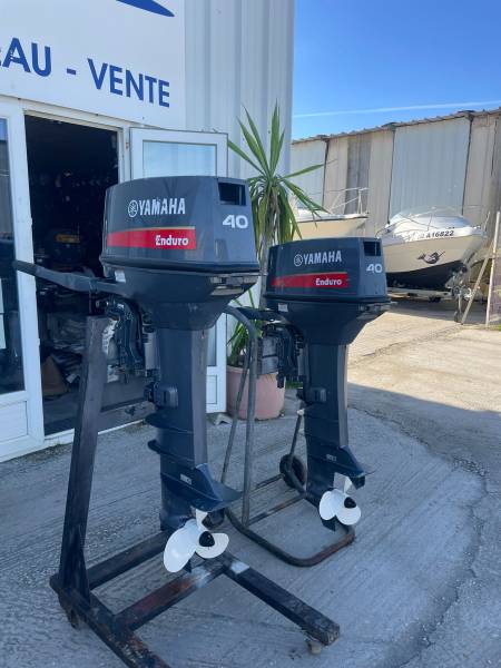 moteur 40cv yamaha 2temps barre franche bi-cylindre