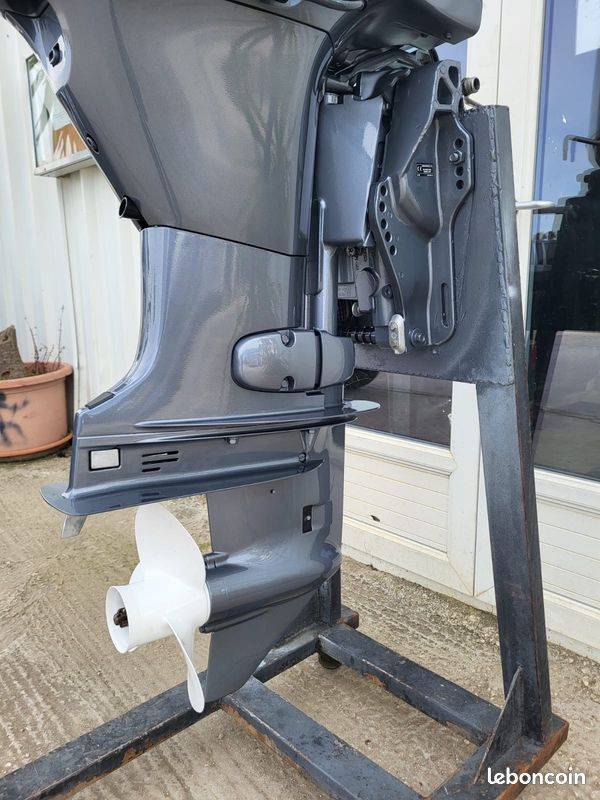 MOTEUR HORS-BORD 50 CV YAMAHA 4T INJECTION ARBRE LONG 504h
