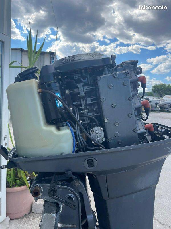 Yamaha 90cv 2 temps arbre long 3 cylindres