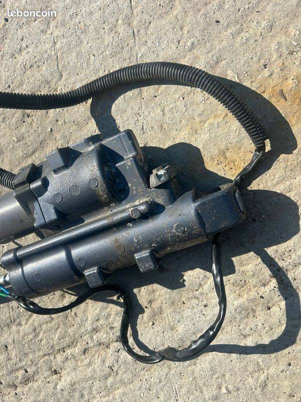 Trim Mono-Vérin Yamaha F50–F60 – Fiabilité et Performance Prêt à Naviguer