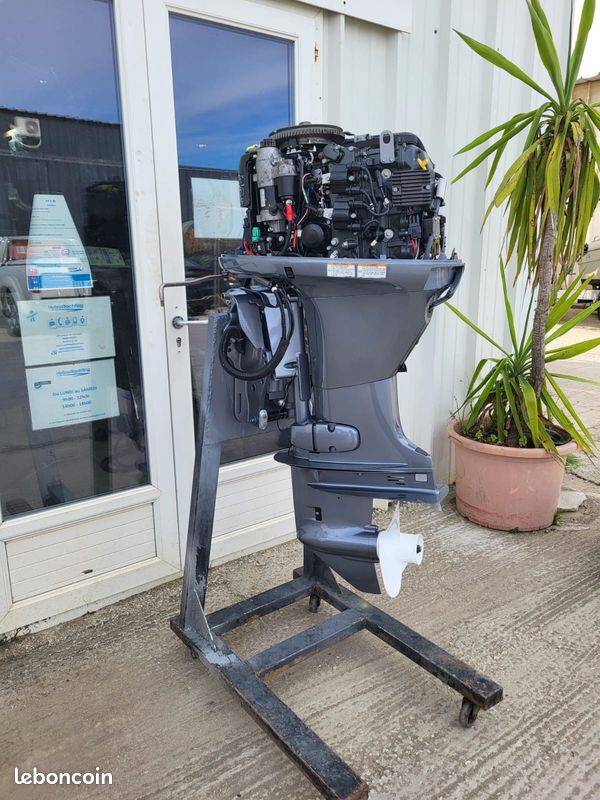 MOTEUR HORS-BORD 50 CV YAMAHA 4T INJECTION ARBRE LONG 504h