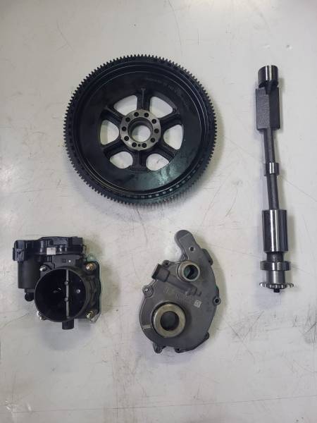 2 culasses Mercury V8 près de Carqueiranne