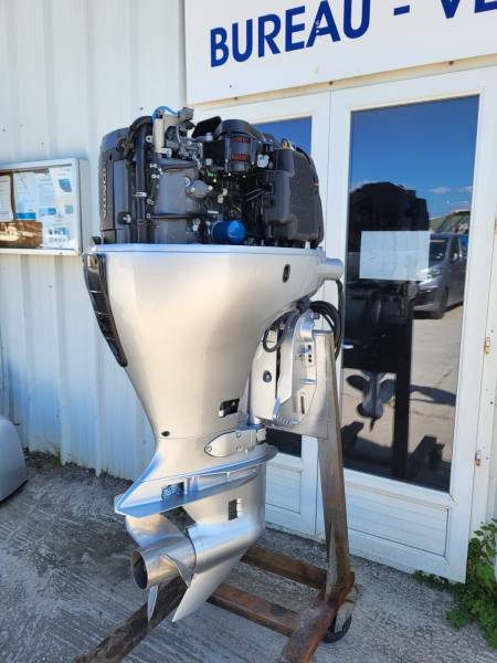 VENTE MOTEUR HORS BORD 150CV HONDA VTEC 4 TEMPS INJECTION ARBRE LONG