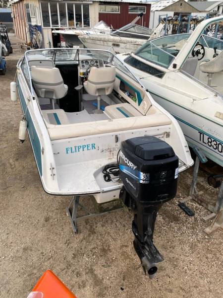 Bateau coque Fourwinns Sundowner 195 Hyères proche Toulon var