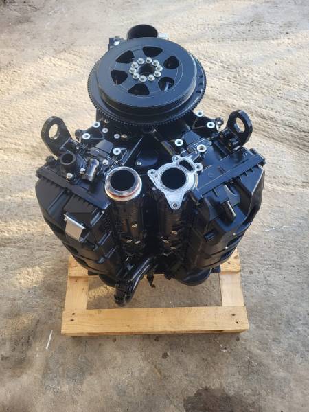 2 culasses Mercury V8 près de Carqueiranne