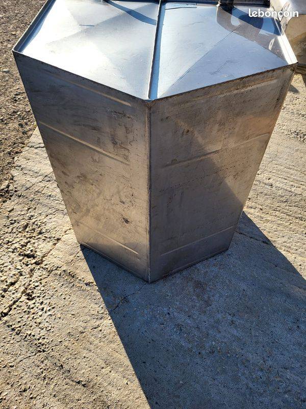 Réservoir Inox 230 L – Forme Adaptée et Capacité Optimale pour Votre Bateau