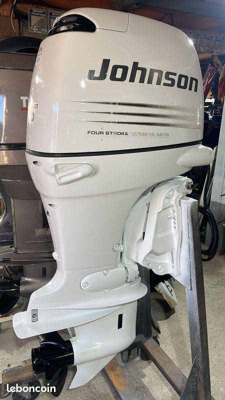 Moteur hors-bord 90 CV 4T injection arbre long – Fiabilité type Suzuki – Prêt à tester