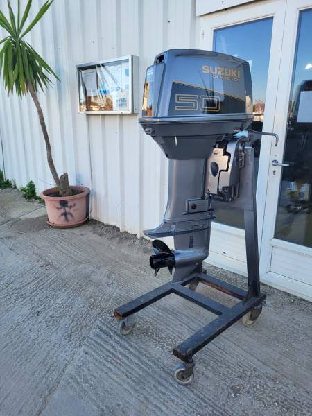 vente moteur 50cv Suzuki 2 temps arbre long aux alentours de La Londe